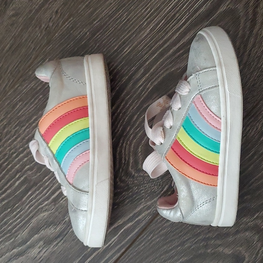 🌈 Cat & Jack Girls Rainbow Sneakers - Shoe Size 9 Lace up